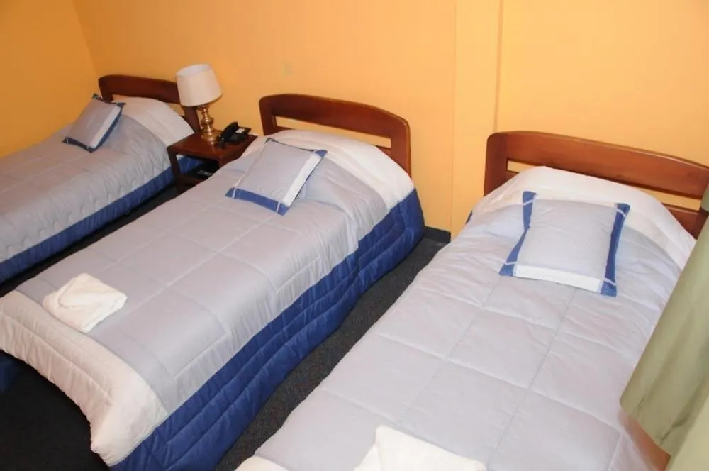 Hostal Vista Amazonas Albergue Quito Ecuador