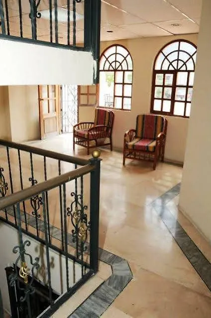 Hostal Vista Amazonas Albergue Quito